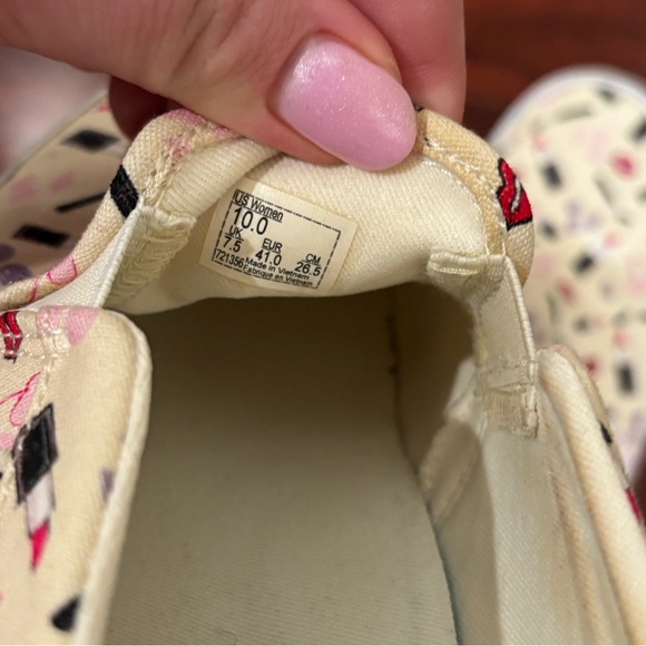 Vans women’s size 10 makeup slip-ons - Picture 5 of 5